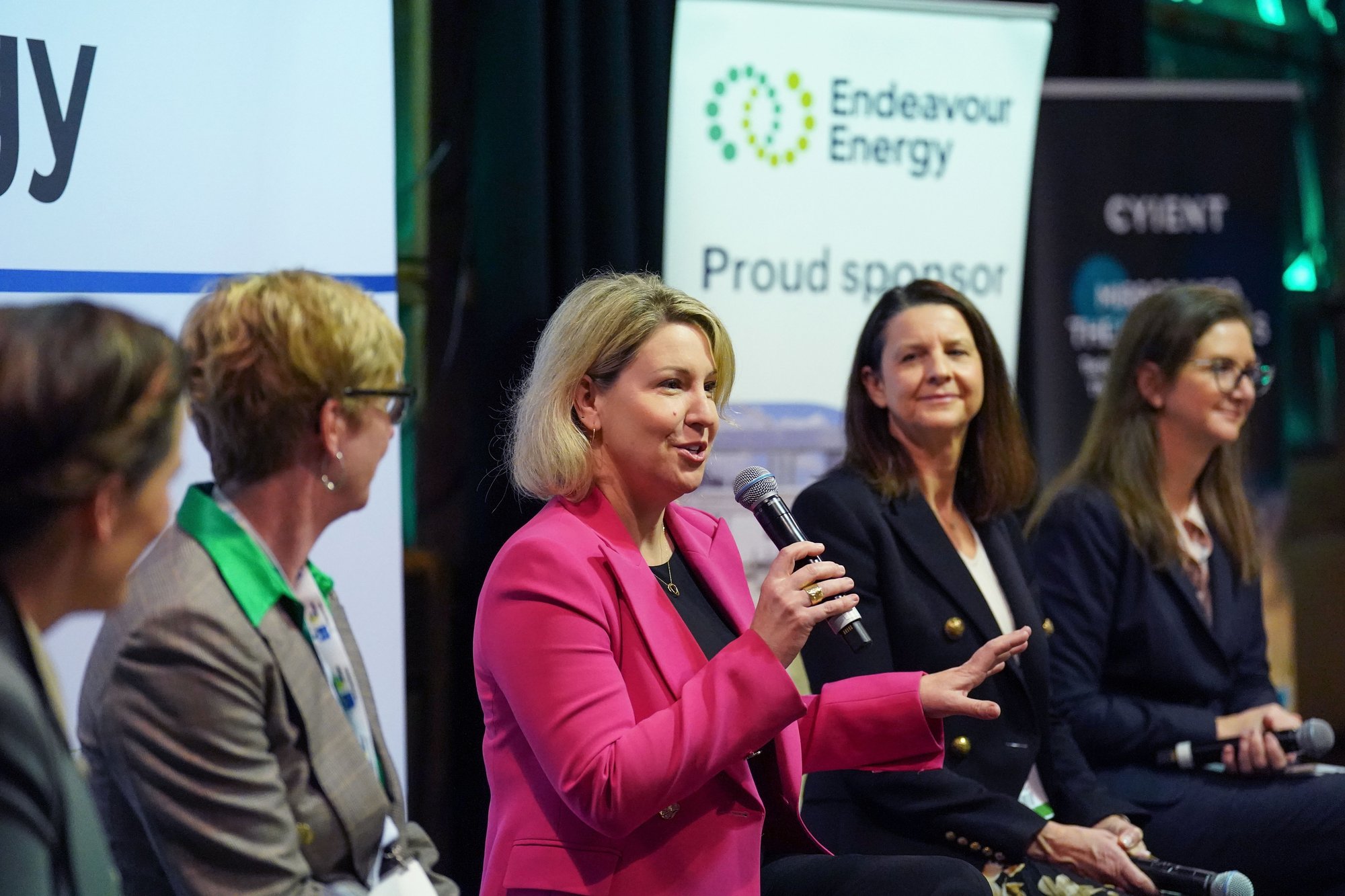 Women_in_Energy_Breakfast_000395