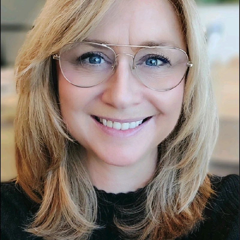 Tiffany Leone